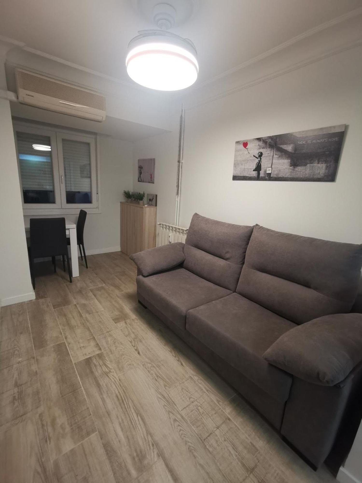Apartamento El Pilar 5 Zaragoza Dış mekan fotoğraf